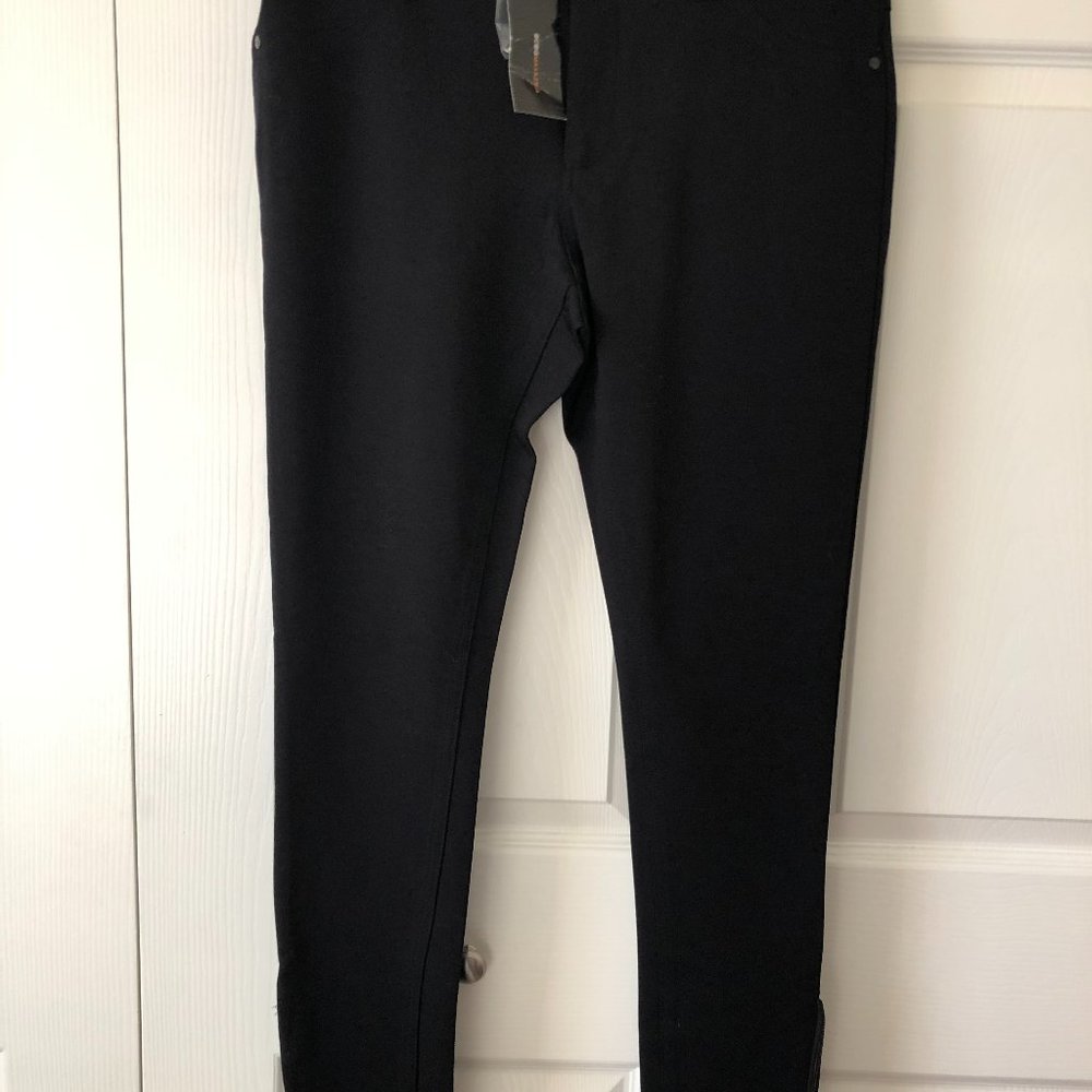 BCBG MaxAzria Women's Black Pants Size 10